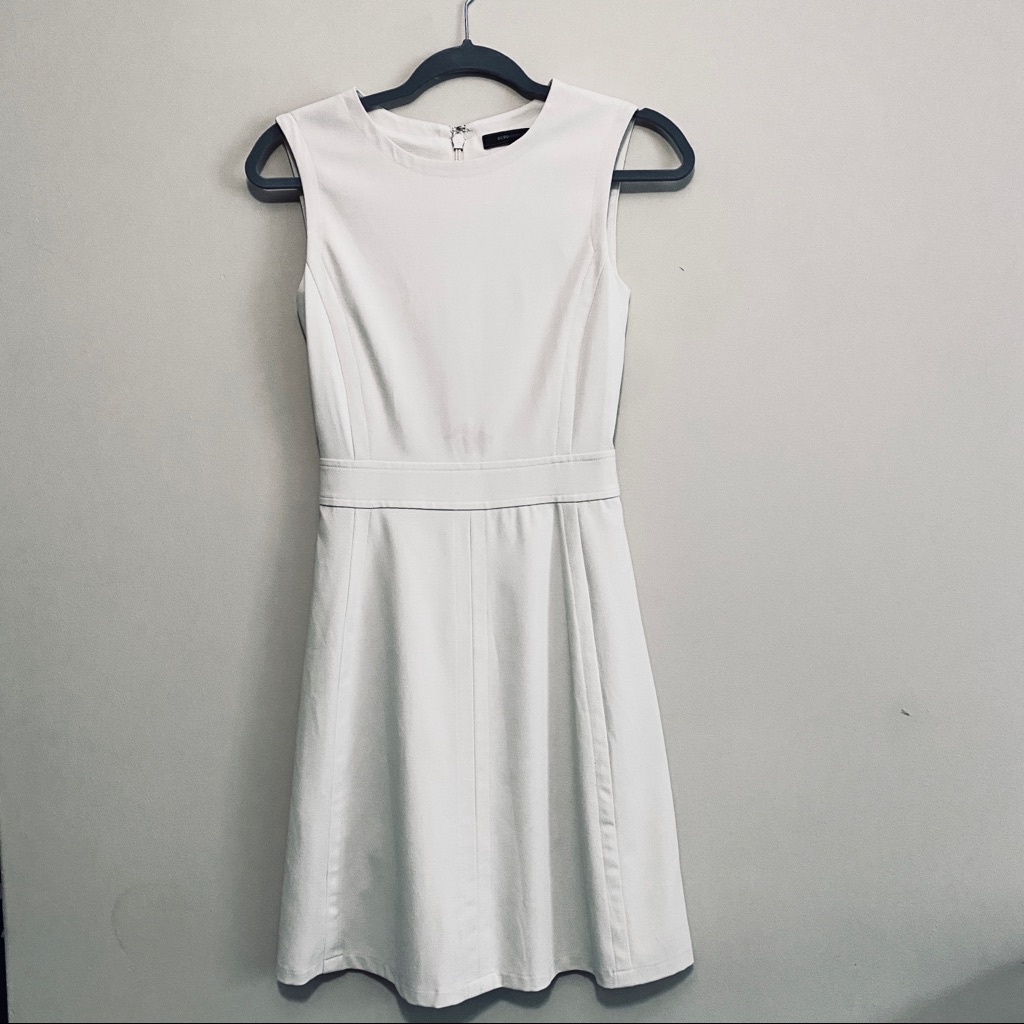 Bcbg Maxazria Chambray Sleeveless Cream Dress